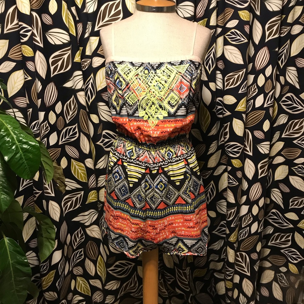 Flying Tomato Romper sz L w/ NEON embroidered bust